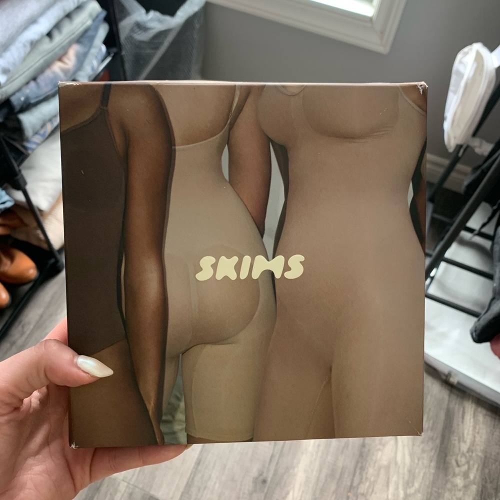 SKIMS Seamless Sculpt Bodysuit
